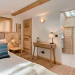 Diard, Detached Chalet, Alpes Agency, Sleeps 6 To 8 샬레