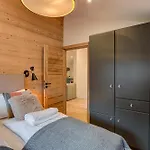 Diard, Detached Chalet, Alpes Agency, Sleeps 6 To 8 샬레