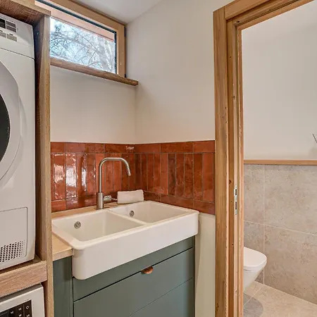 Diard, Detached Chalet, Alpes Agency, Sleeps 6 To 8 בקתה *