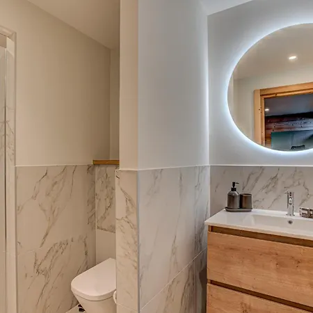 Diard, Detached Chalet, Alpes Agency, Sleeps 6 To 8 בקתה שאמוני